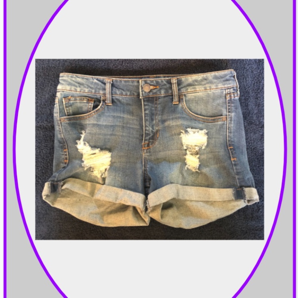 Celebrity Pick Jean Shorts